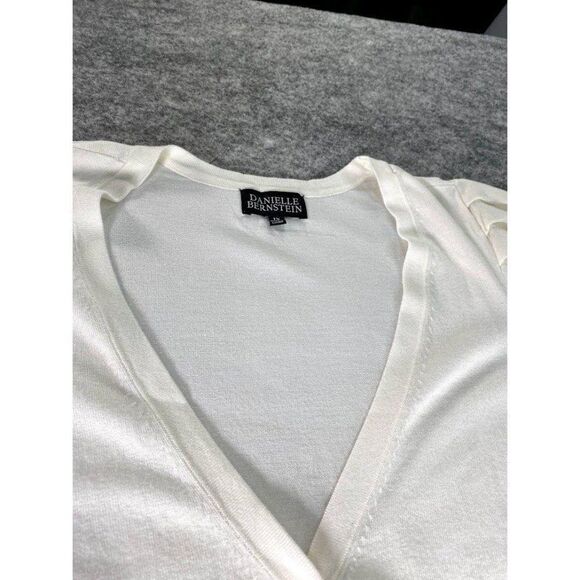 Danielle Bernstein White‎ Cropped Light Weight Cardigan Sz 1X NEW - Picture 9 of 10